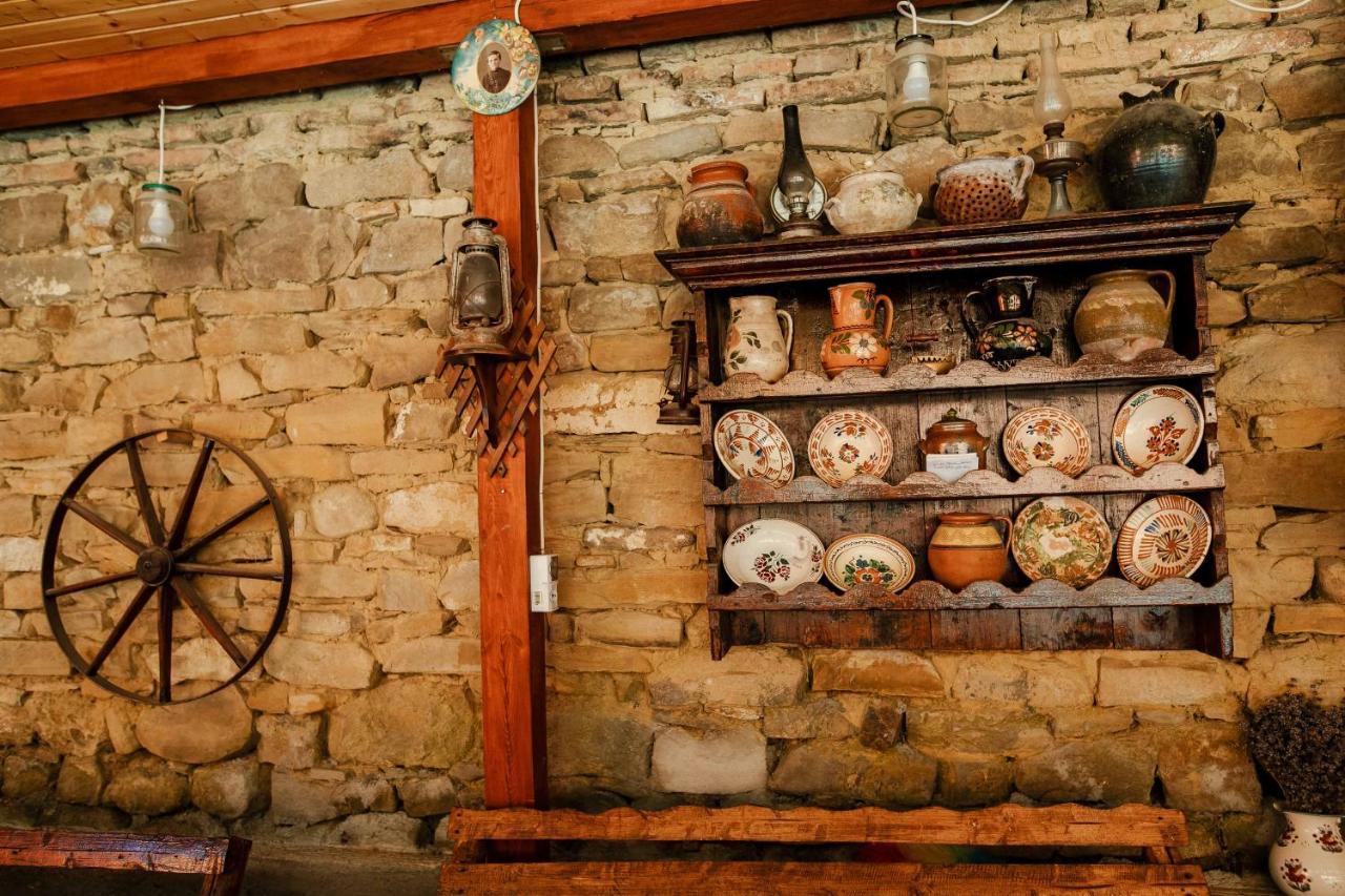 Affittacamere Casa Pe Valea Hartibaciului Barcut Esterno foto