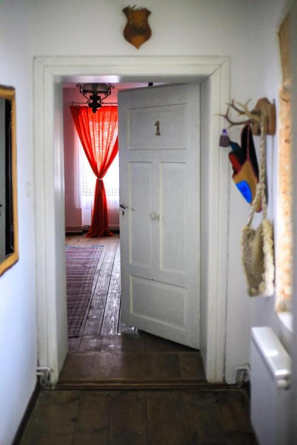 Affittacamere Casa Pe Valea Hartibaciului Barcut Esterno foto