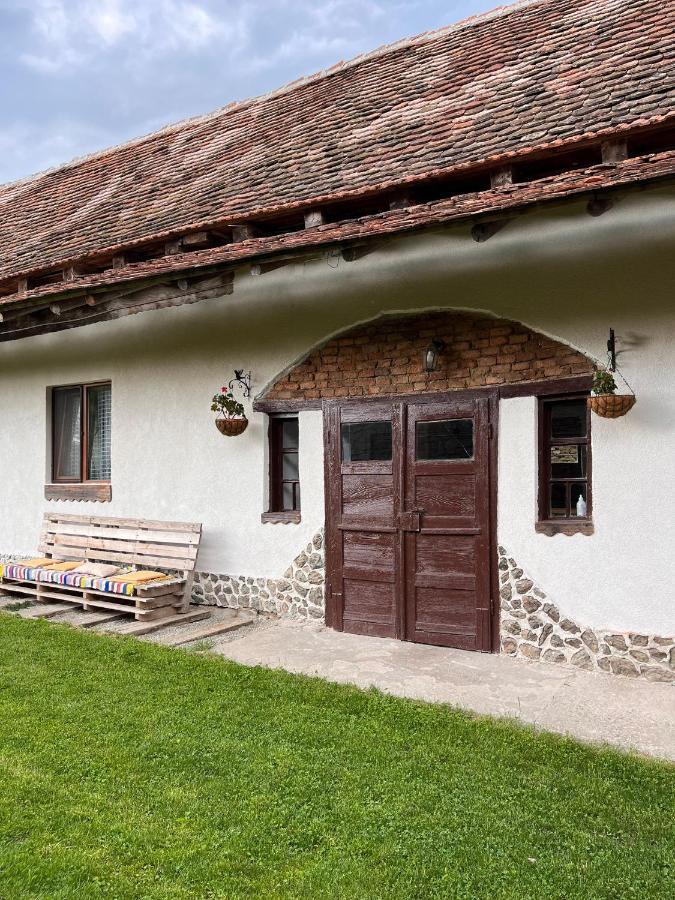Affittacamere Casa Pe Valea Hartibaciului Barcut Esterno foto